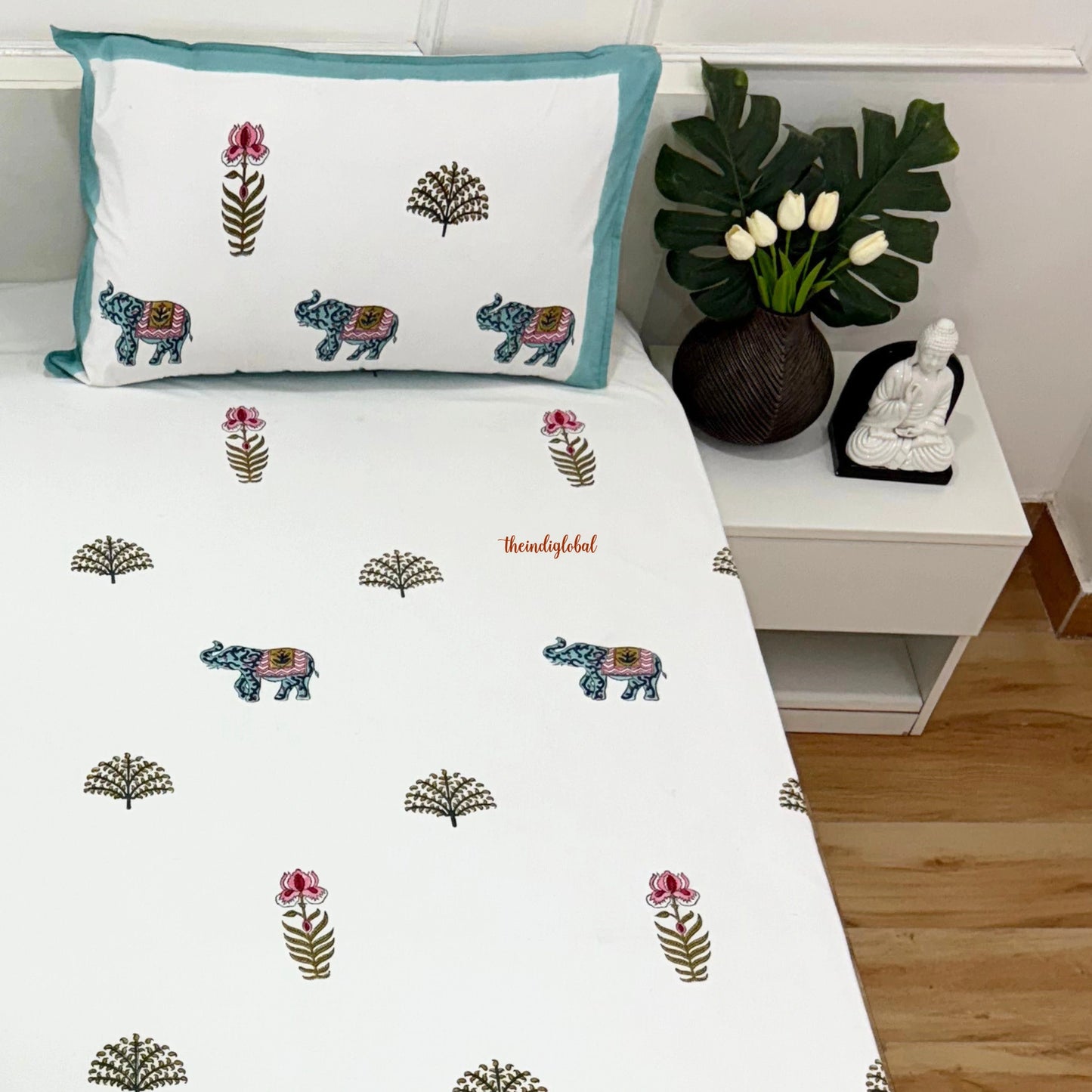 Ramya Hand Block Soft Cotton Bedsheet with 2 Pillow Covers 108*108 inches Gajanan
