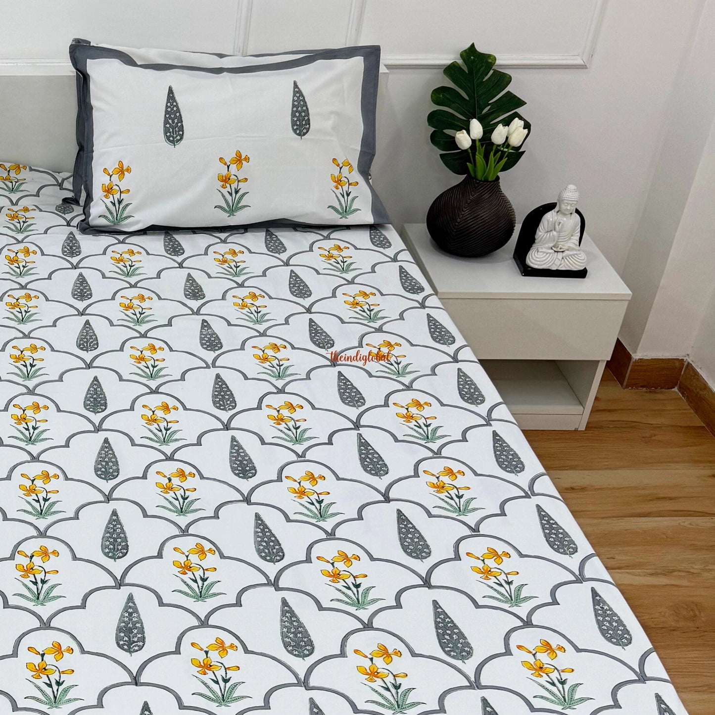 Ramya Hand Block Soft Cotton Bedsheet with 2 Pillow Covers Grey