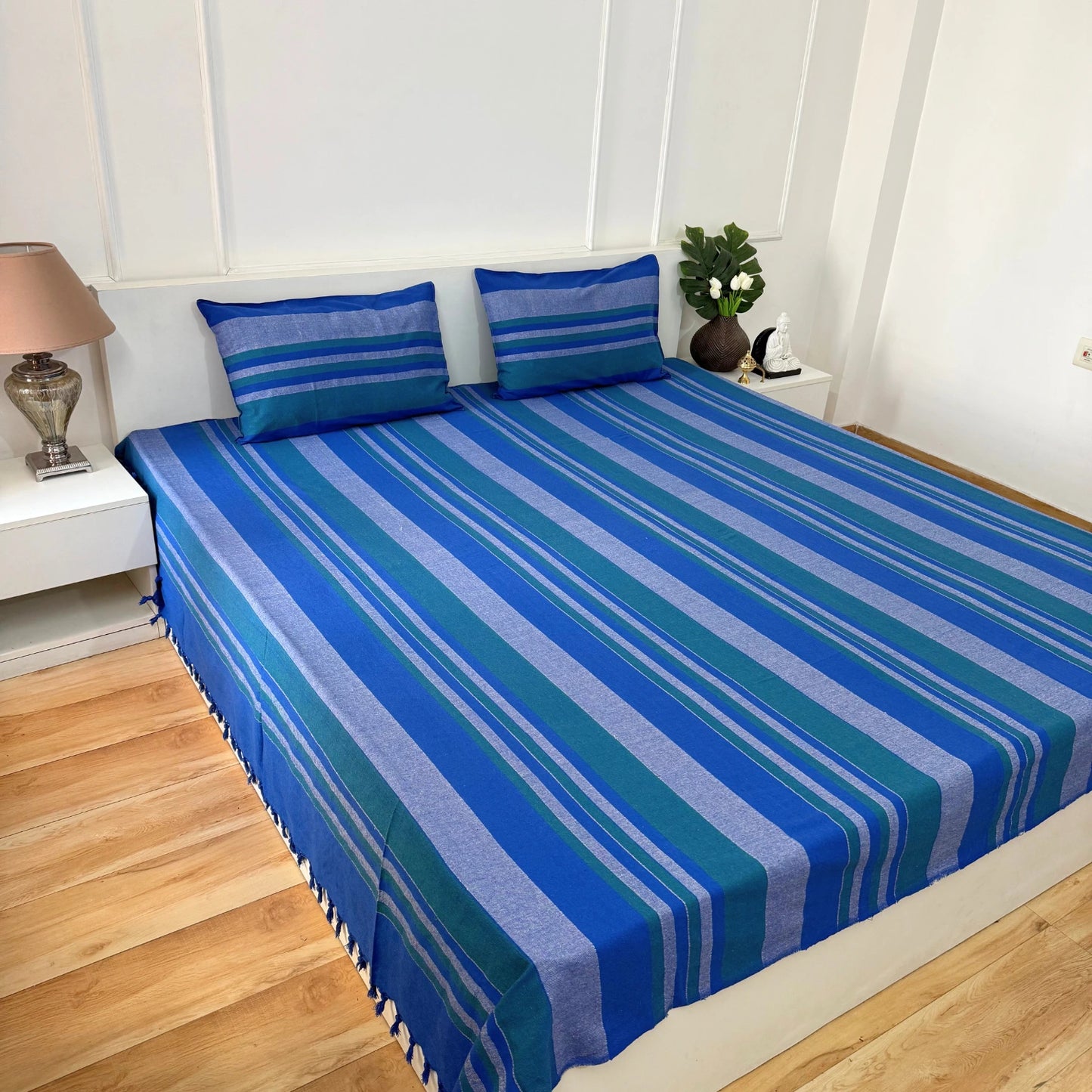 Handloom Cotton Bedsheet with Two Pillow Covers King Size Blue