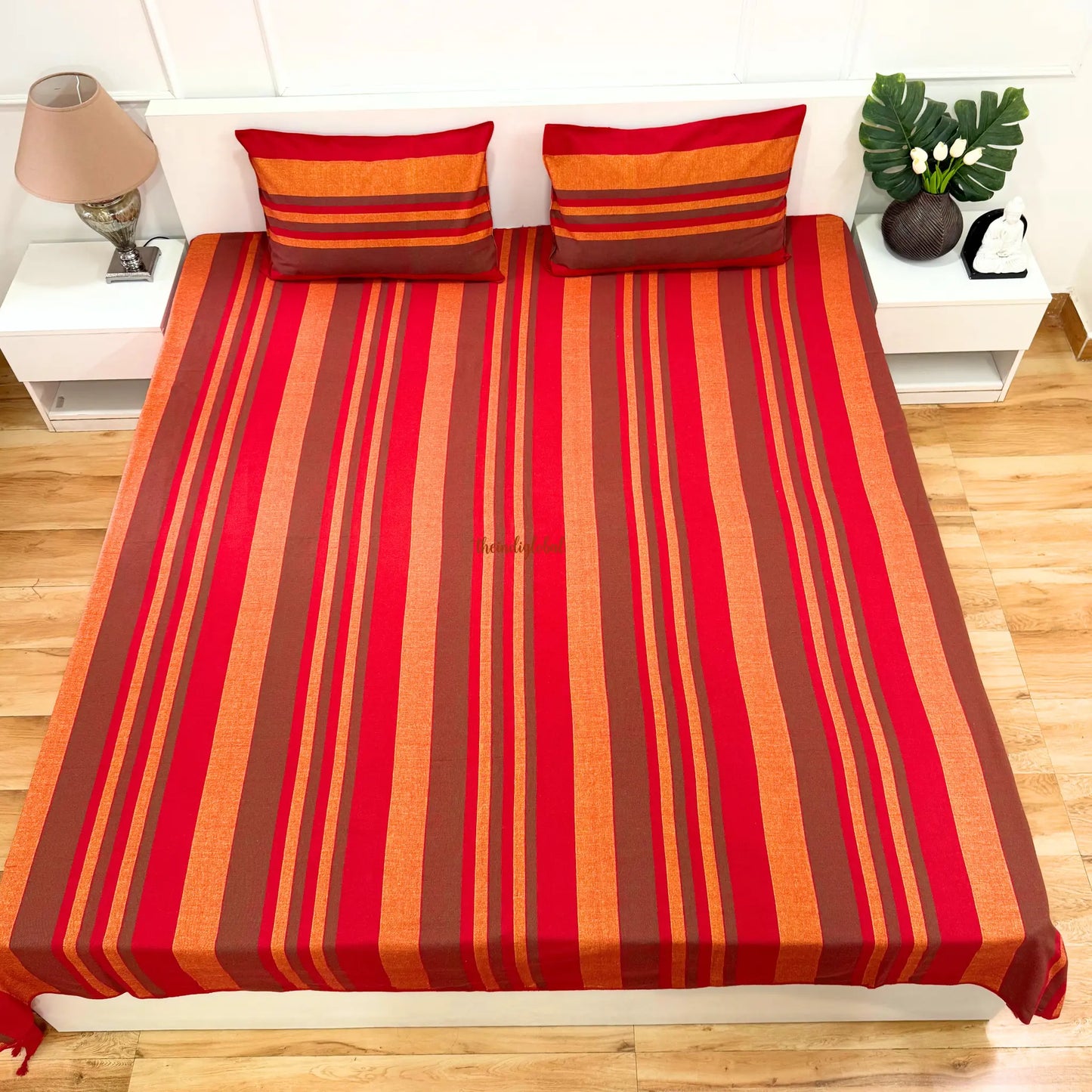 Handloom Cotton Bedcover with Pillow Covers Red