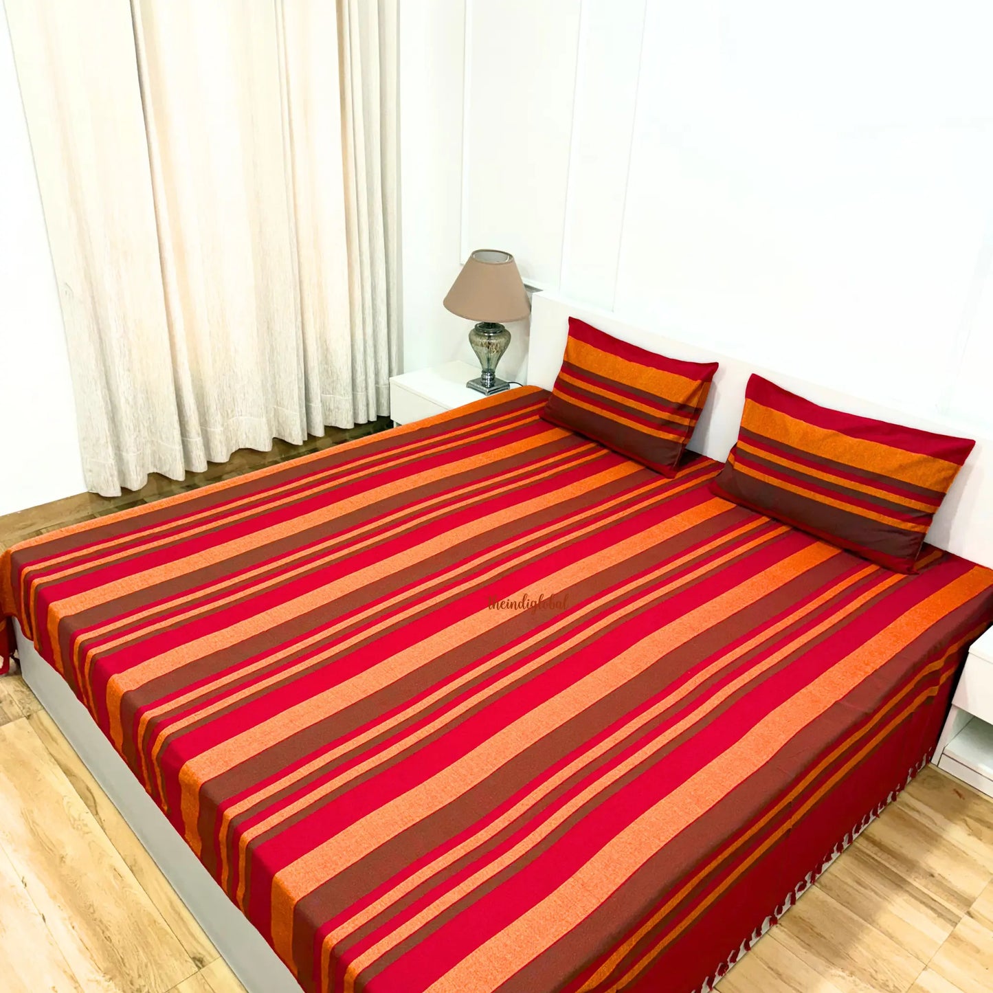 Handloom Cotton Bedcover with Pillow Covers Red