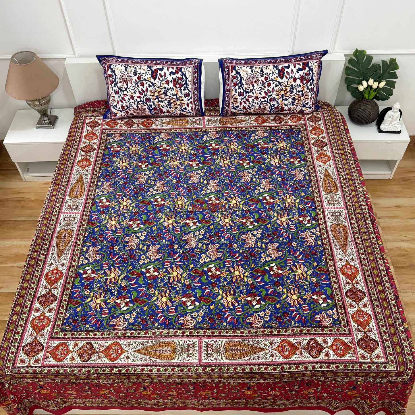 Homi Cotton Bedsheet for Super King Size Bed With Two Reversible Pillow Covers