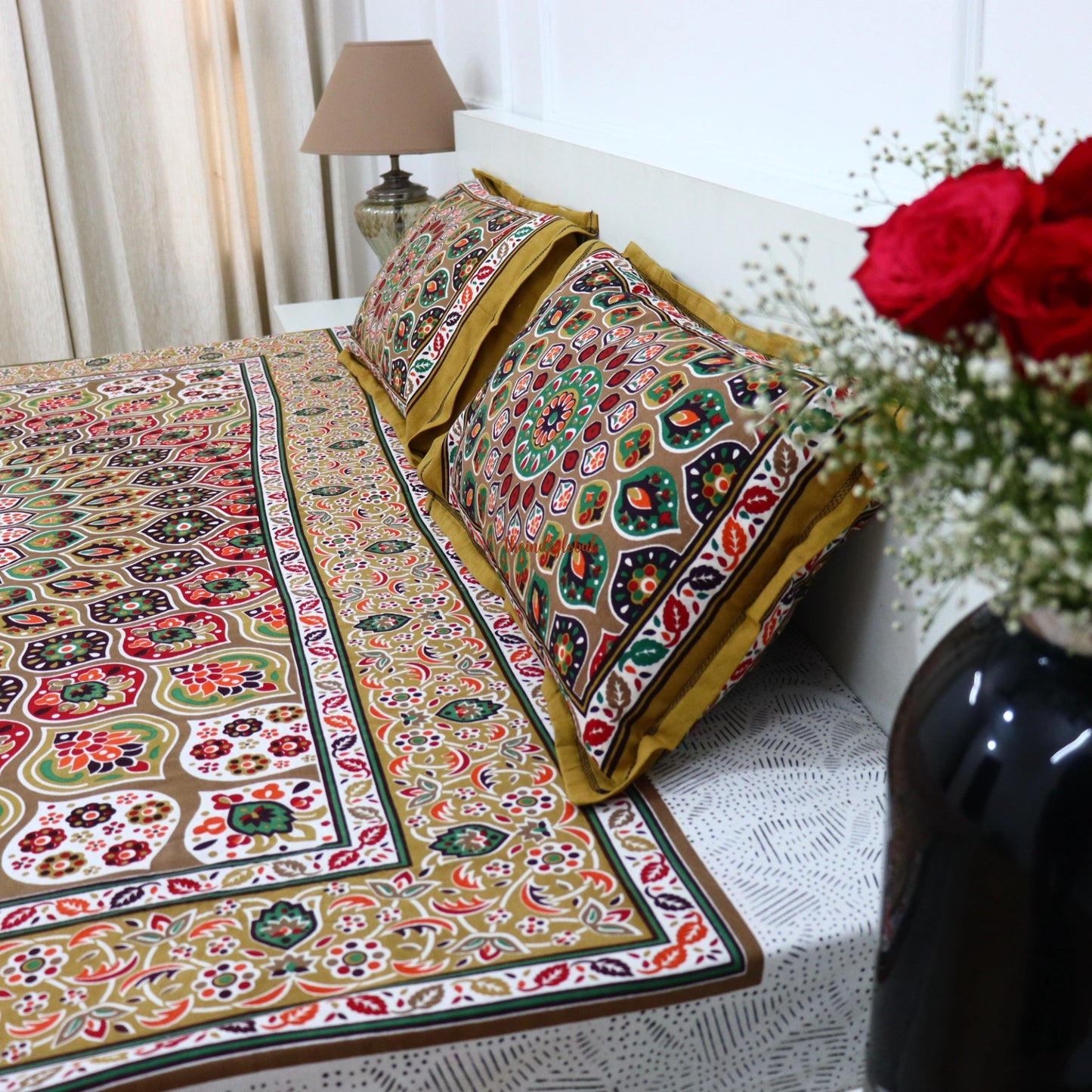 Mandala Cotton Bedsheet with 2 Pillow Covers Double Bed size Green Red