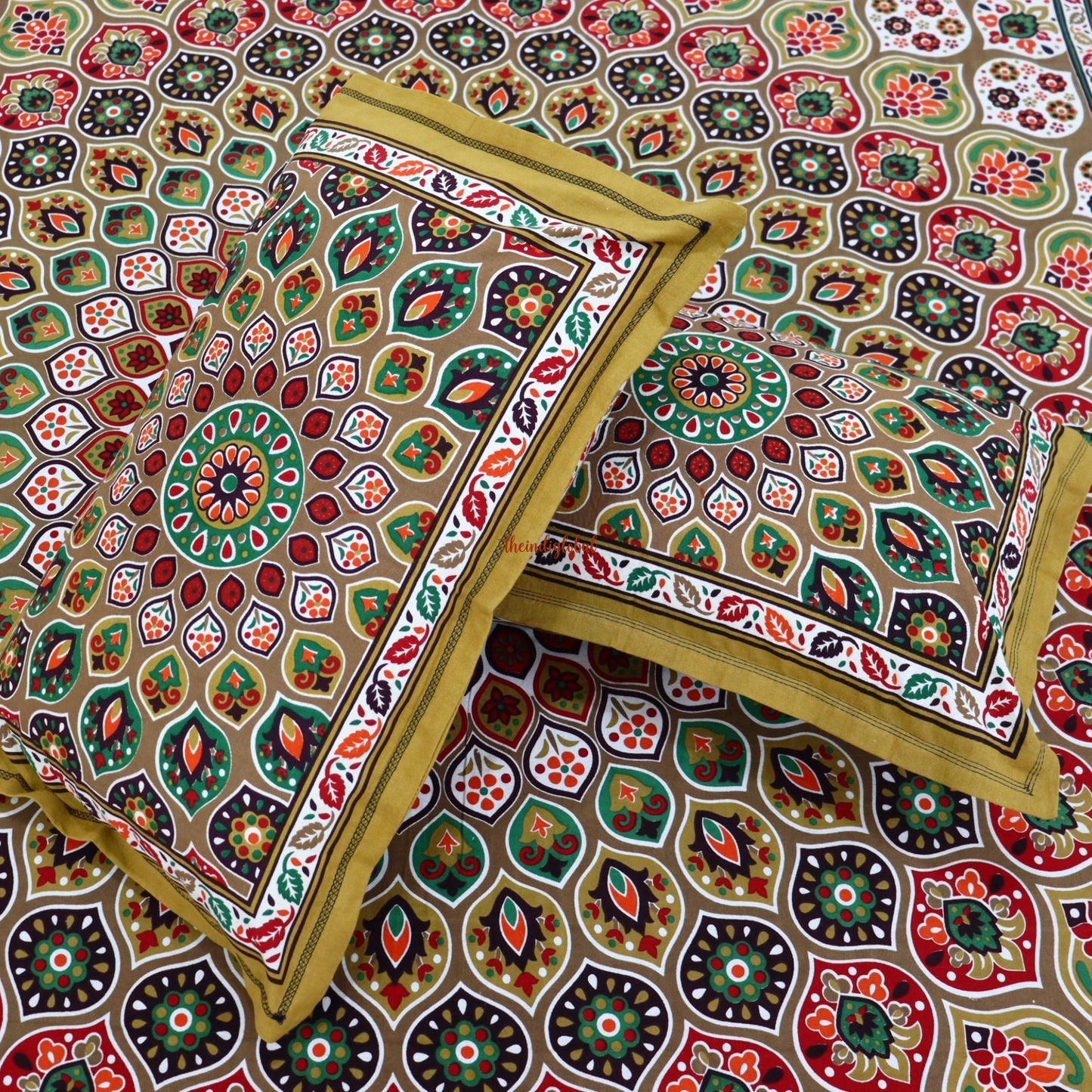 Mandala Cotton Bedsheet with 2 Pillow Covers Double Bed size Green Red