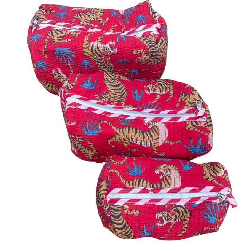 Multi-Purpose Travel Pouch Red