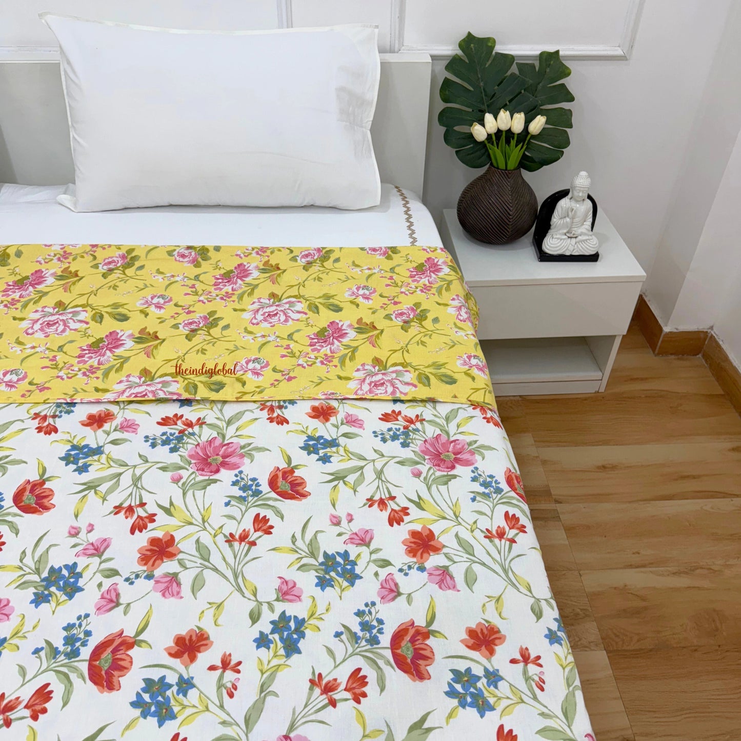 Utsav Reversible King Size Mulmul Dohar 210 TC Pink Yellow