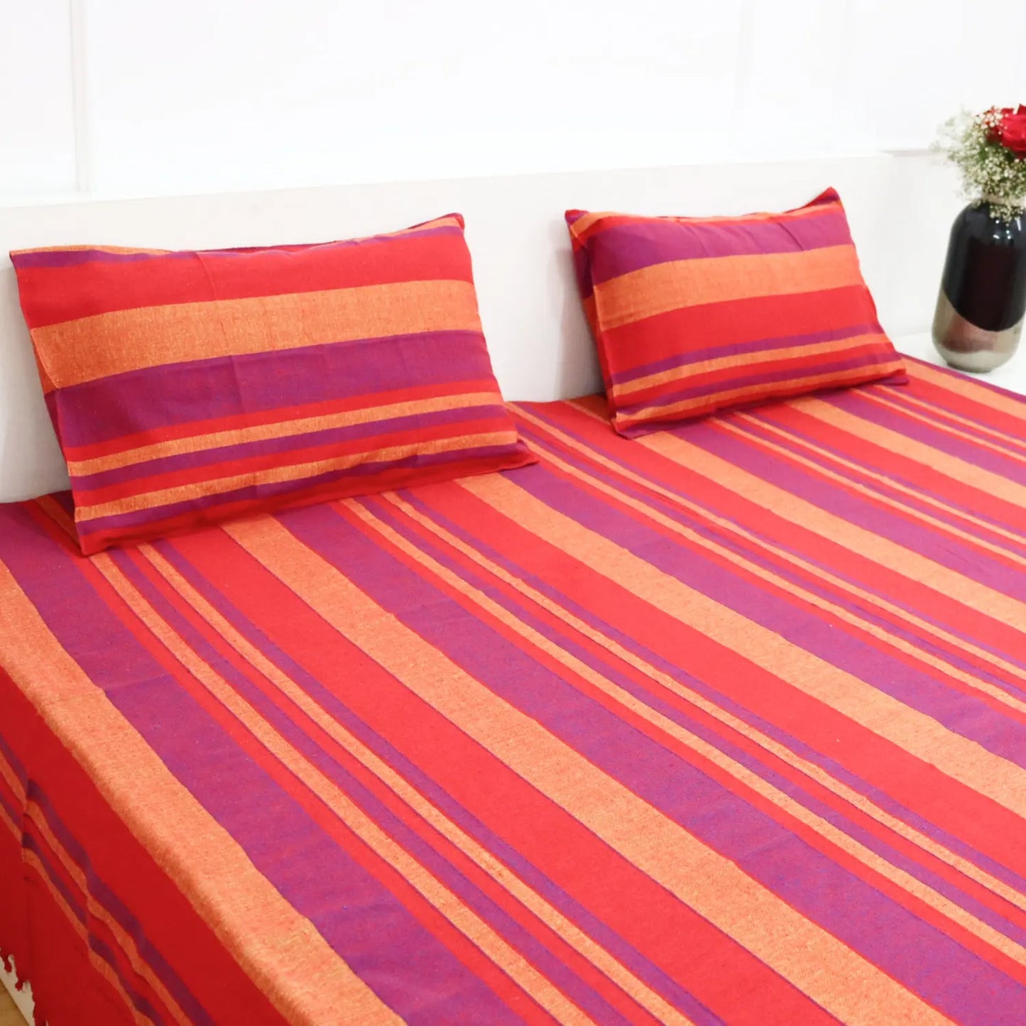 Handloom Cotton Bedsheet with Pillow Covers Red Purple