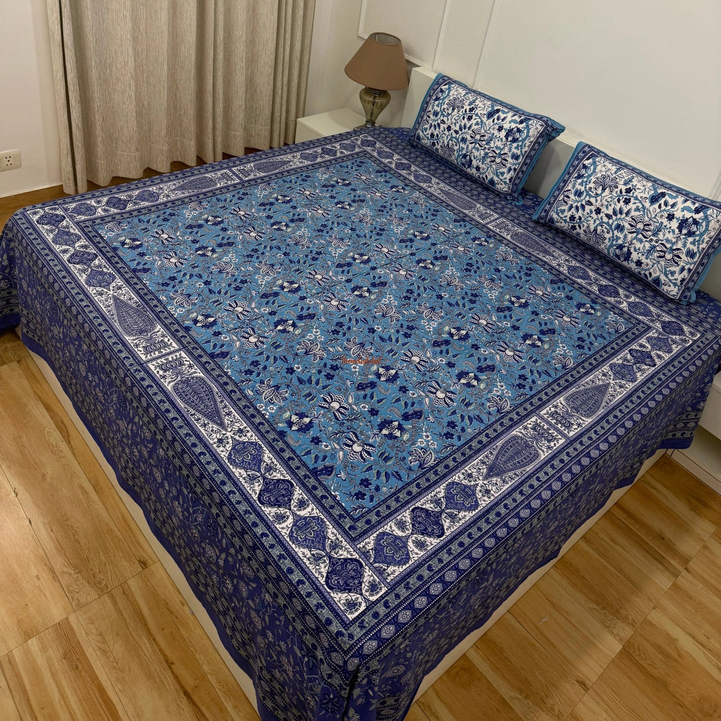 Homi Cotton Bedsheet for Super King Size Bed With Two Reversible Pillow Covers Blue