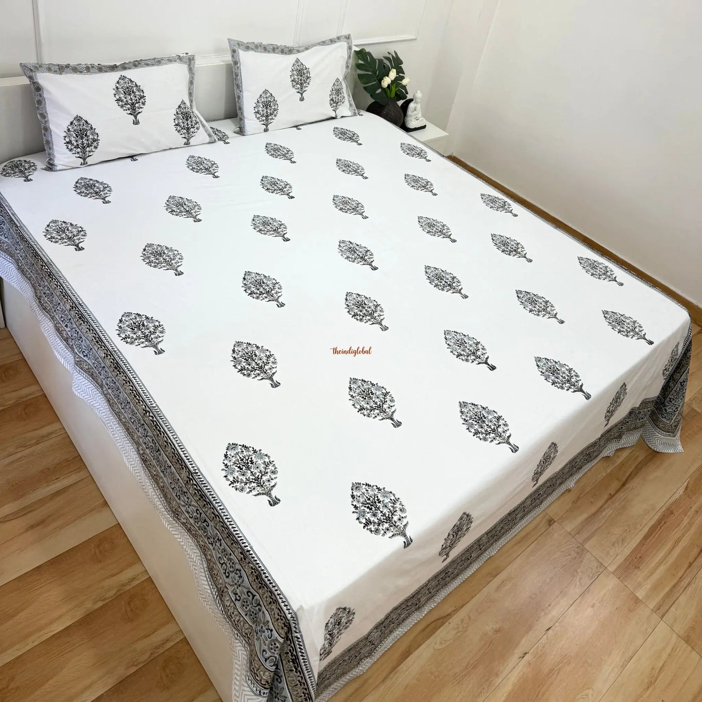 Veda Hand Block Soft Cotton Bedsheet with 2 Pillow Covers Grey