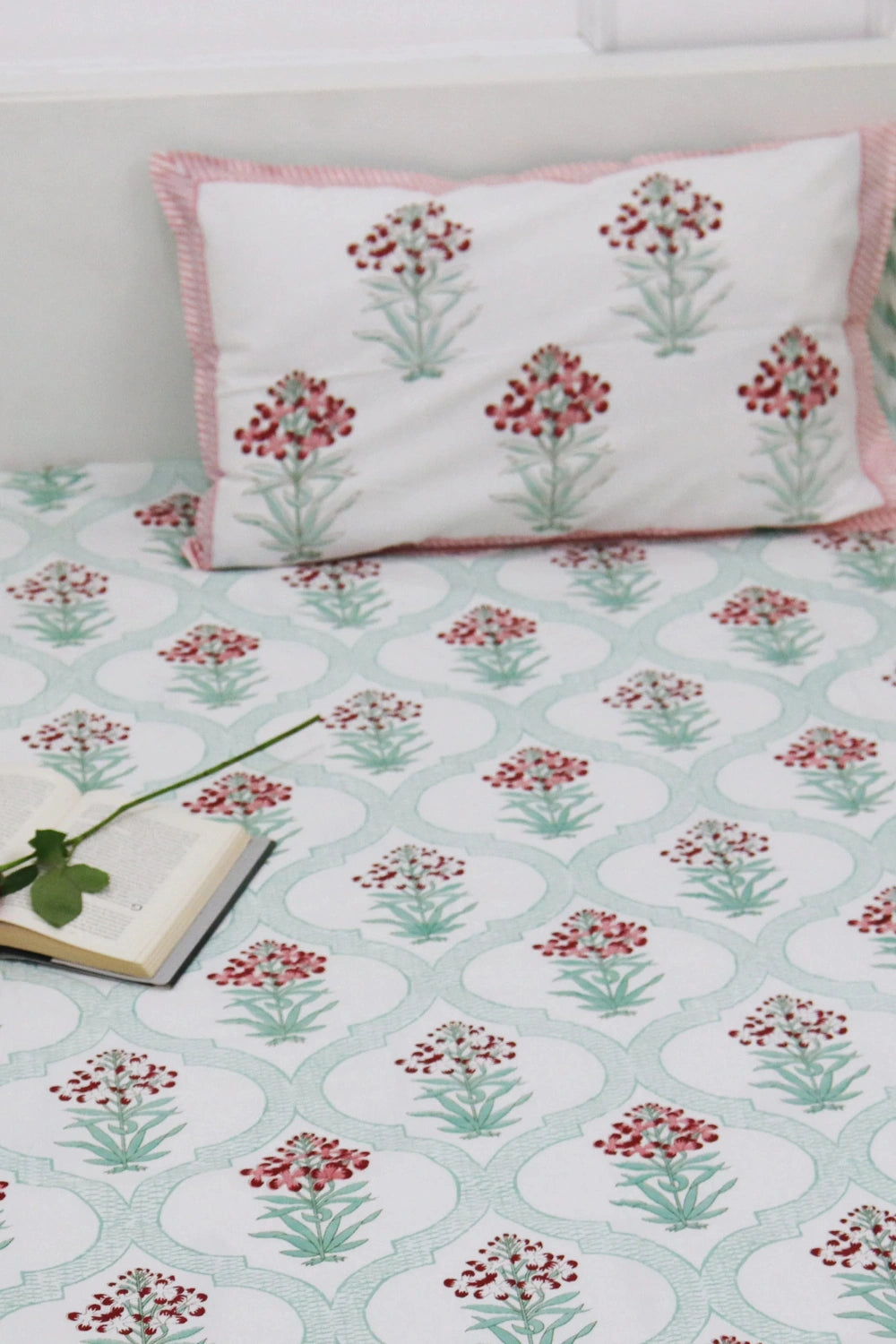 Bagicha Hand Block Soft Cotton Bedsheet with 2 Pillow Covers 90*108 inches Red