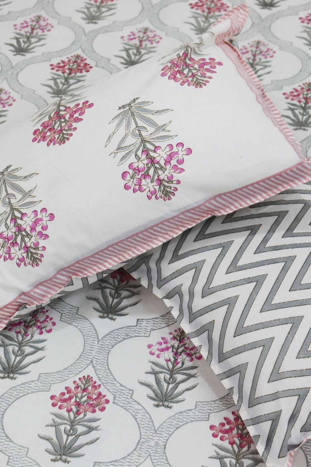 Bagicha Hand Block Soft Cotton Bedsheet with 2 Pillow Covers 90*108 inches Pink