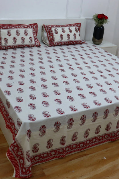 Paisley Cotton Bedsheet with 2 Pillow Covers King size Red