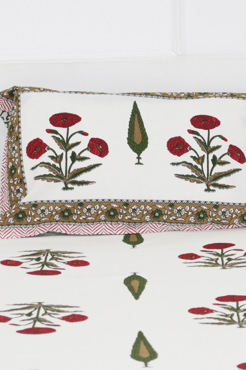 Blushing Poppies Handprinted Bedsheets King Size