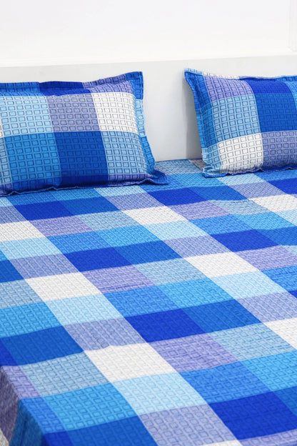 Quilted Bedsheet with Two Pillow Covers Blue White