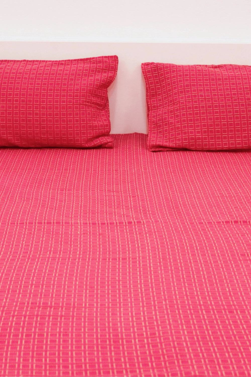 Quilted Bedsheet with Two Pillow Covers Pink