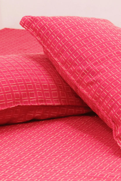 Quilted Bedsheet with Two Pillow Covers Pink