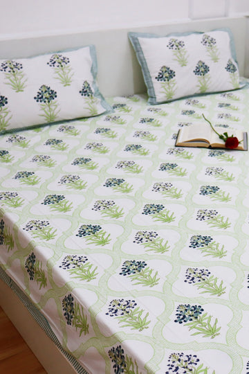 Veda Hand Block Soft Cotton Bedsheet with 2 Pillow Covers Green