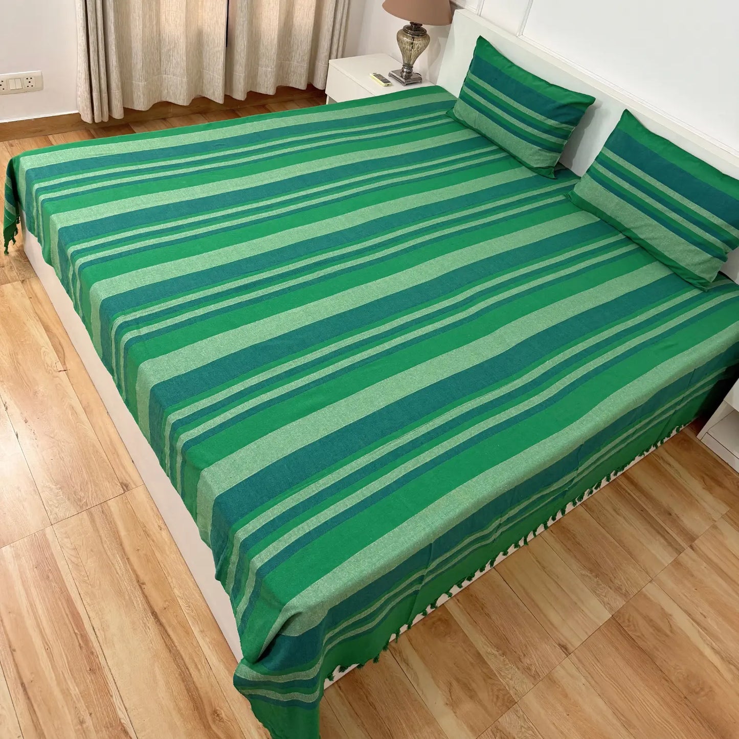 Handloom Cotton Bedsheet with Two Pillow Covers King Size Dark Green