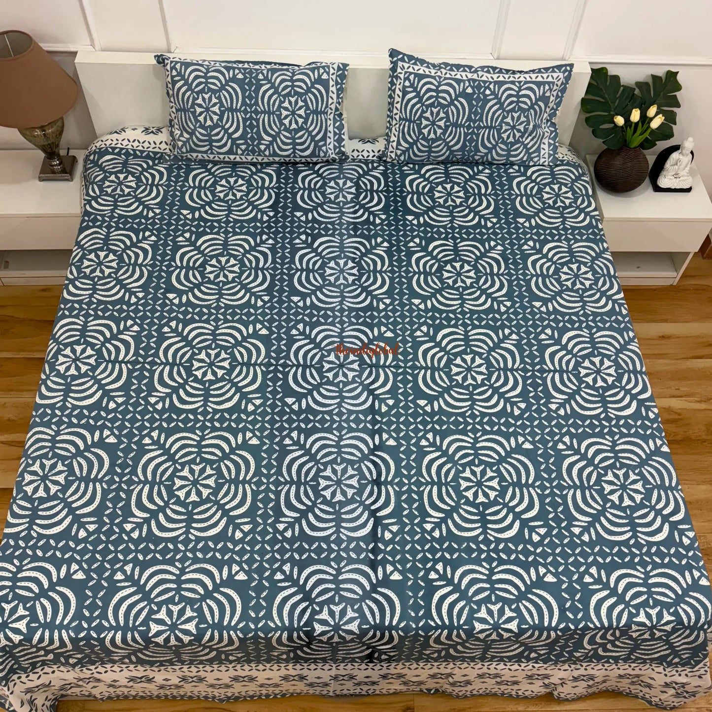 Homi Cotton Bedsheet with Pillow Covers Batik Print Blue Grey