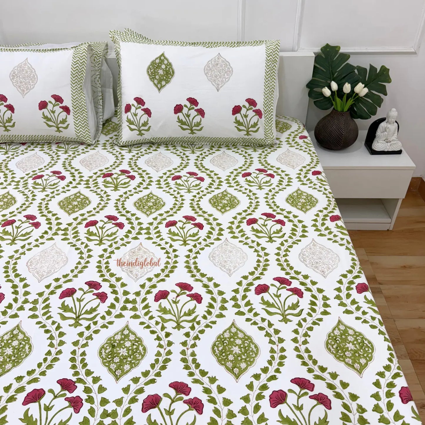 Ramya Hand Block Soft Cotton Bedsheet with 2 Pillow Covers Mughal