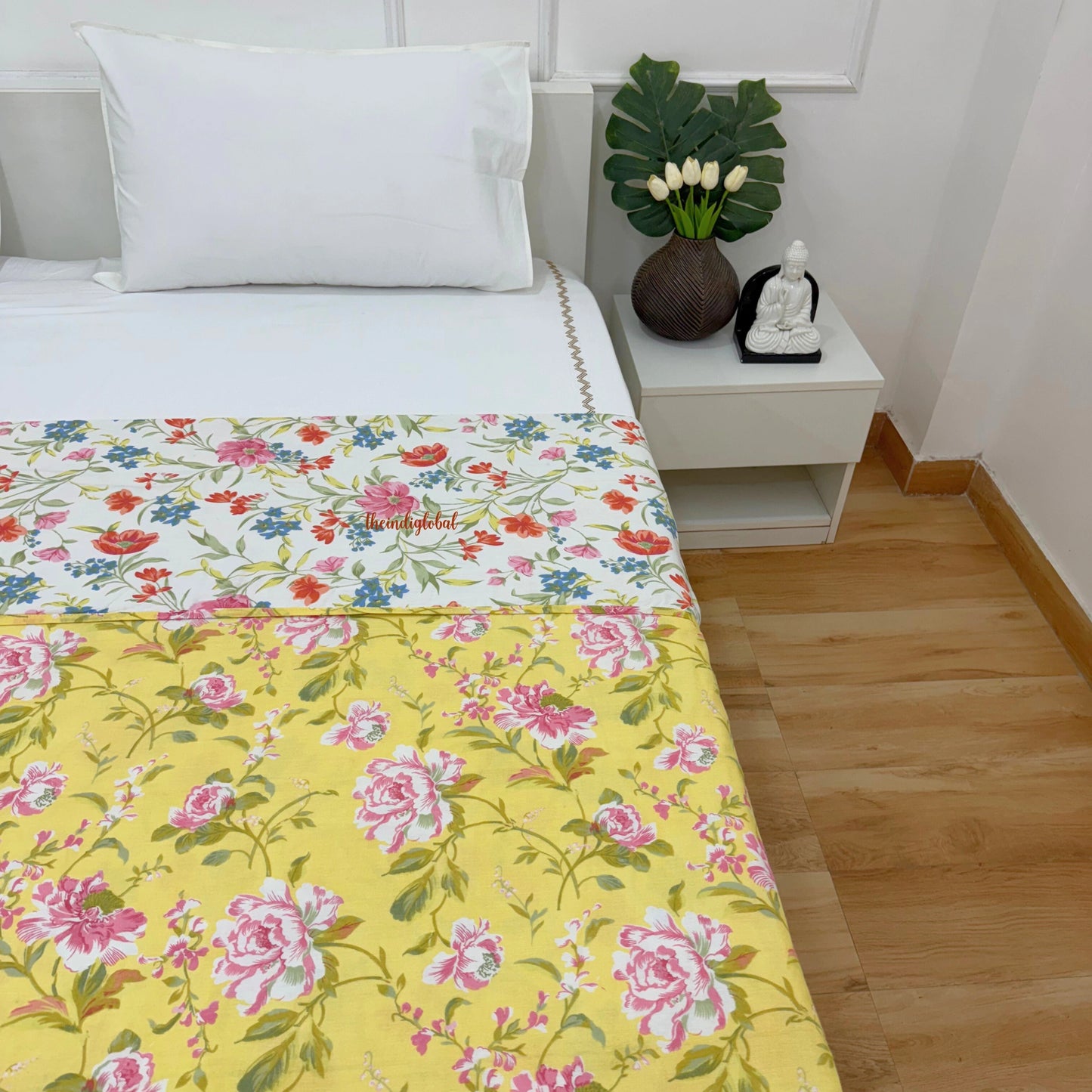 Utsav Reversible King Size Mulmul Dohar 210 TC Pink Yellow
