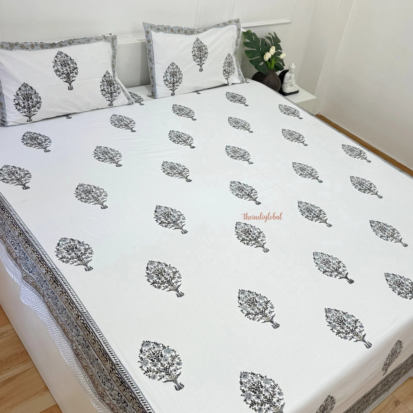 Veda Hand Block Soft Cotton Bedsheet with 2 Pillow Covers Grey
